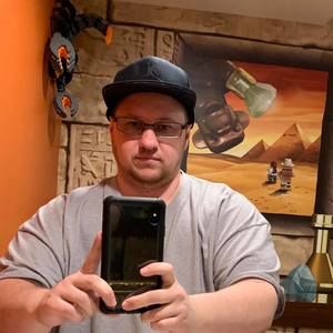 Meet your Posher, Brandon